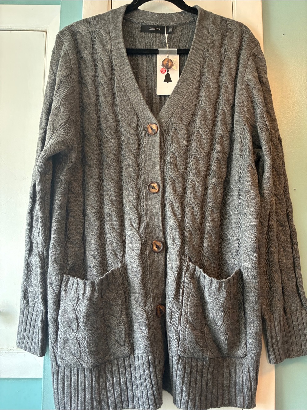 Zesica Women's Gray Cable Knit Button-Up Cardigan